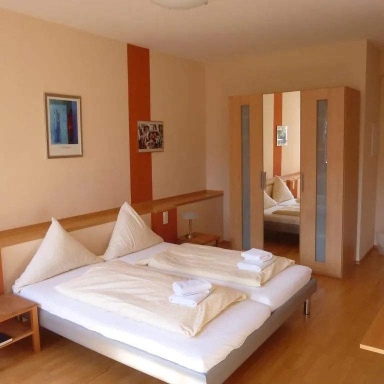 Guest house Altstadt-Hotel Koln